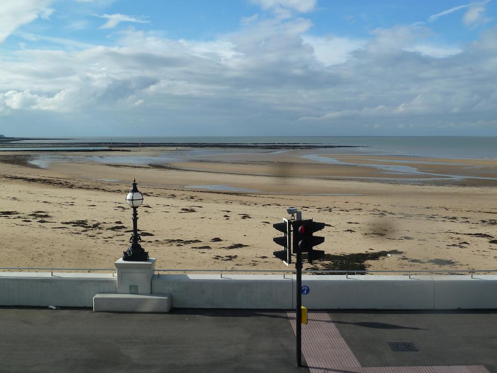 Beachview Guest House Accommodations Margate Eksteriør billede